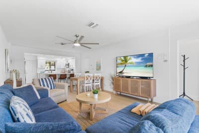 Relax in style at Blue Sky’s cozy living room—bright, modern, and perfect for unwinding after a beach day. Stream your favorites on the smart TV or kick back with a book in the cool A/C.